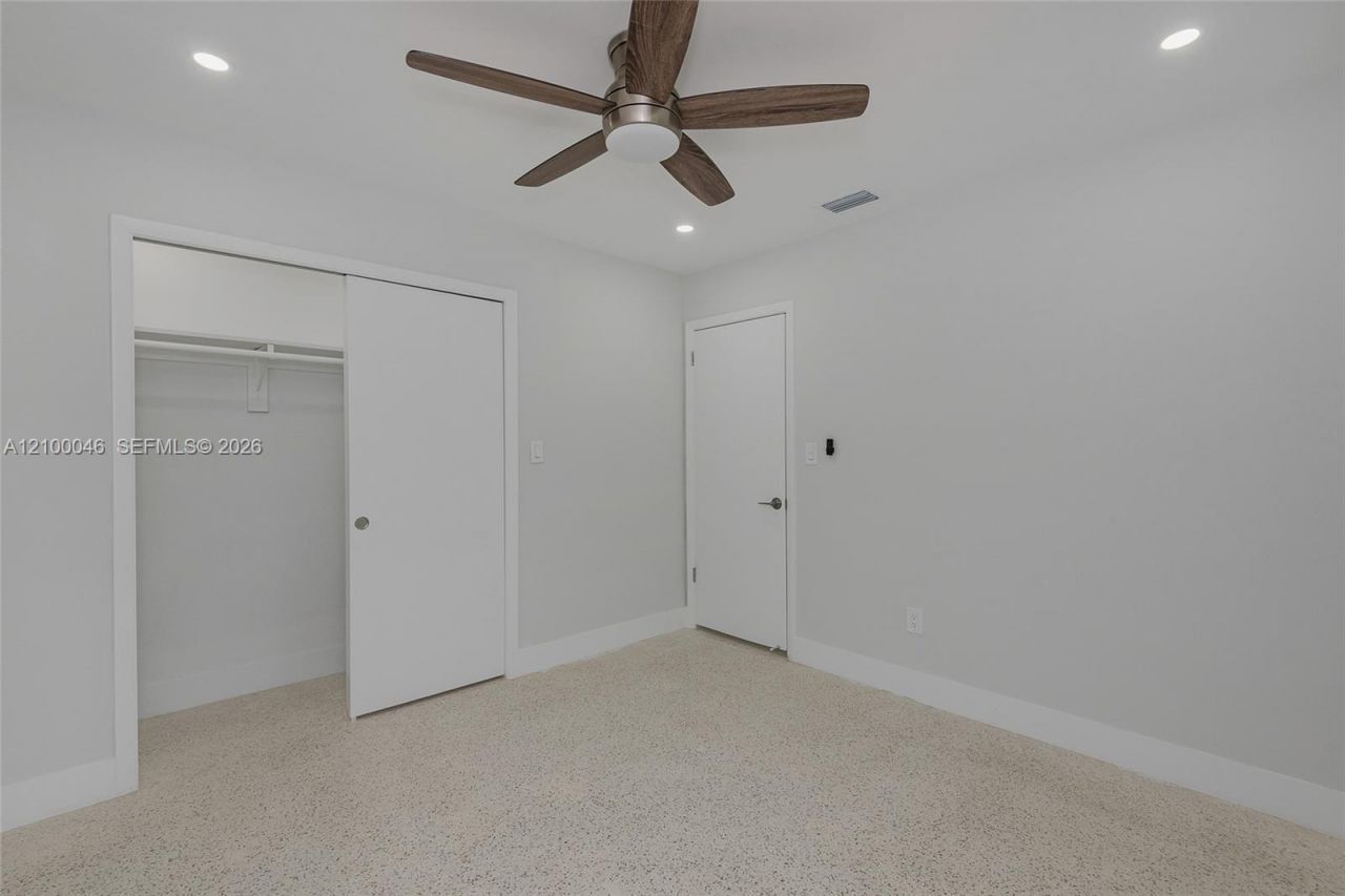 1025 SW 11th St, Unit 1025, Miami, FL 33129 Photo