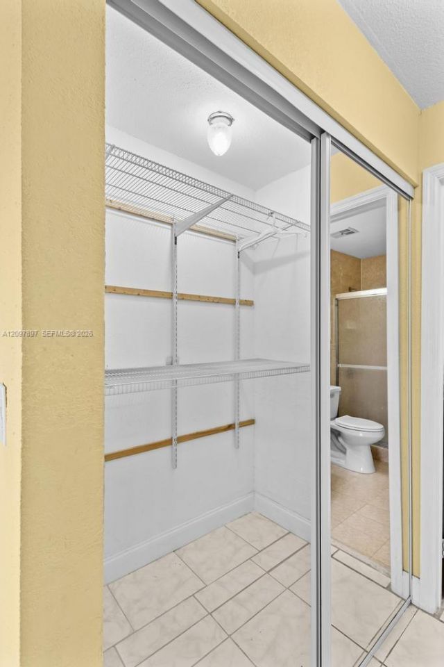 5953 W 28th Ave , Unit 24, Hialeah, FL 33016 Photo