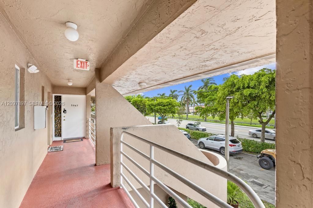 5953 W 28th Ave , Unit 24, Hialeah, FL 33016 Photo