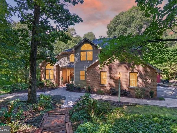 46 HILLCREST DRIVE, MIDDLETOWN, PA 17057