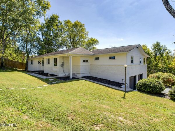 812 Sunset Drive, Kingston, TN 37763