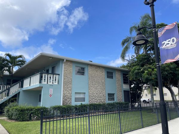 306 E OCEAN Avenue, Unit 114, Boynton Beach, FL 33435