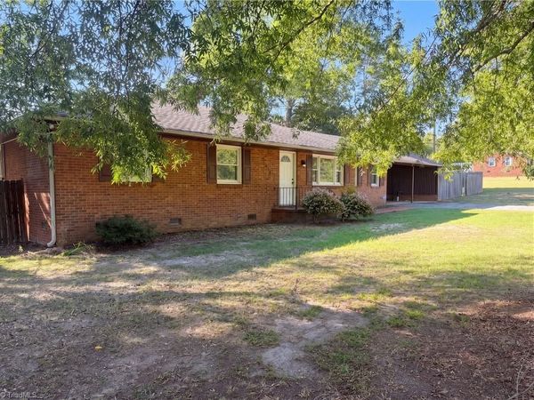 7059 Mcleansville Road , Browns Summit, NC 27214