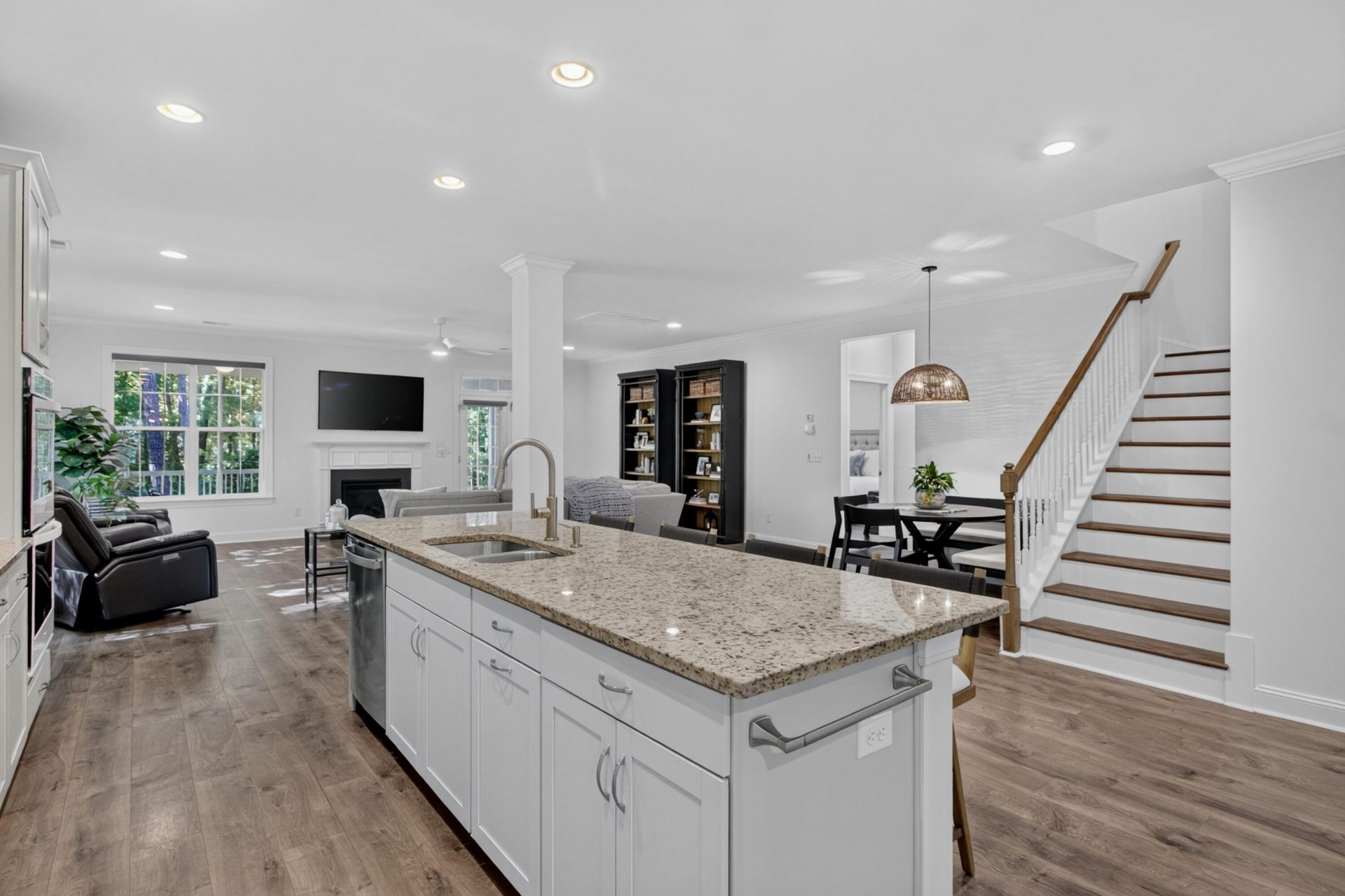 2805 Wagner Way Photo 9