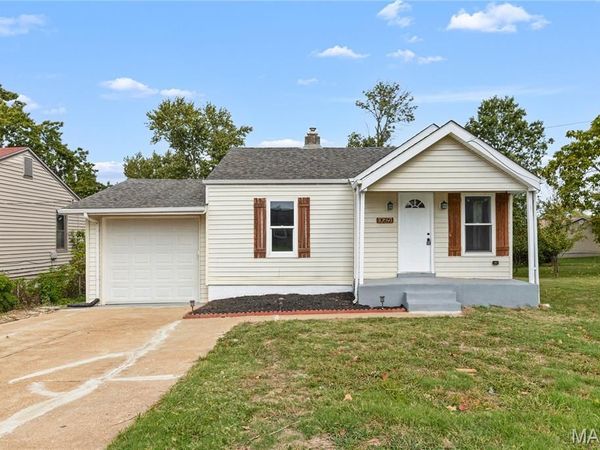 10591 Clarendon Avenue , St Louis, MO 63114