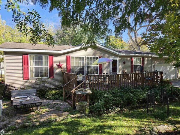 105 N Gaylord, Nora Springs, IA 50458