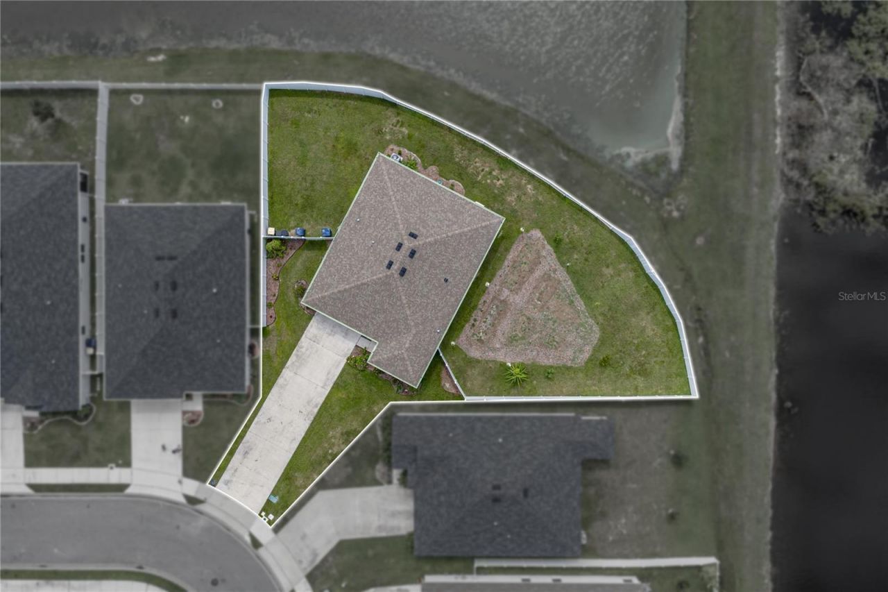 1444 Mattie Pointe Lane, Auburndale, FL 33823 Photo