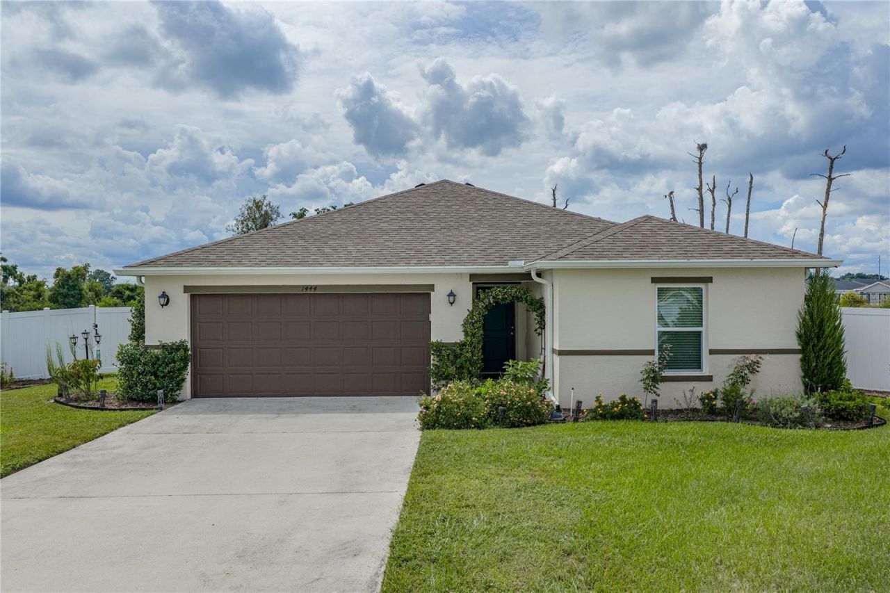 1444 Mattie Pointe Lane, Auburndale, FL 33823 Photo