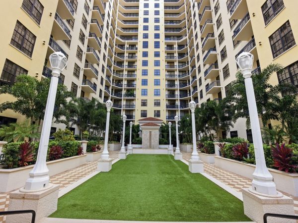 701 S OLIVE Avenue, Unit 216, West Palm Beach, FL 33401