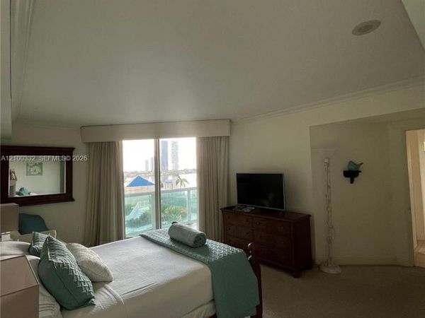 3370 Hidden Bay Dr, Unit 612, Aventura, FL 33180
