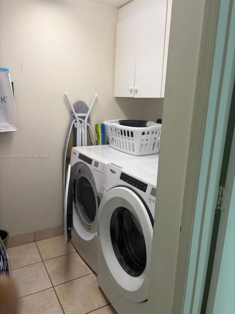 3370 Hidden Bay Dr, Unit 612, Aventura, FL 33180 Photo