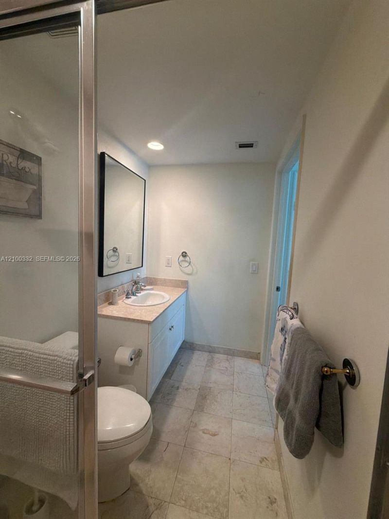 3370 Hidden Bay Dr, Unit 612, Aventura, FL 33180 Photo