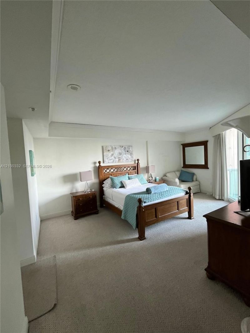3370 Hidden Bay Dr, Unit 612, Aventura, FL 33180 Photo