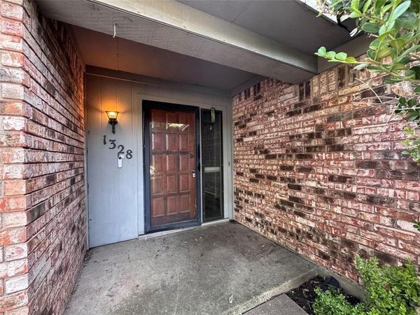 1328 Timbercreek Road , Benbrook, TX 76126