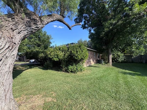 1328 Timbercreek Road, Benbrook, TX 76126