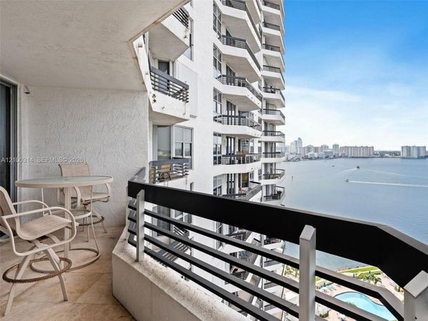 19195 NE 36 CT Mystic Pointe Dr , Unit 1704, Aventura, FL 33180
