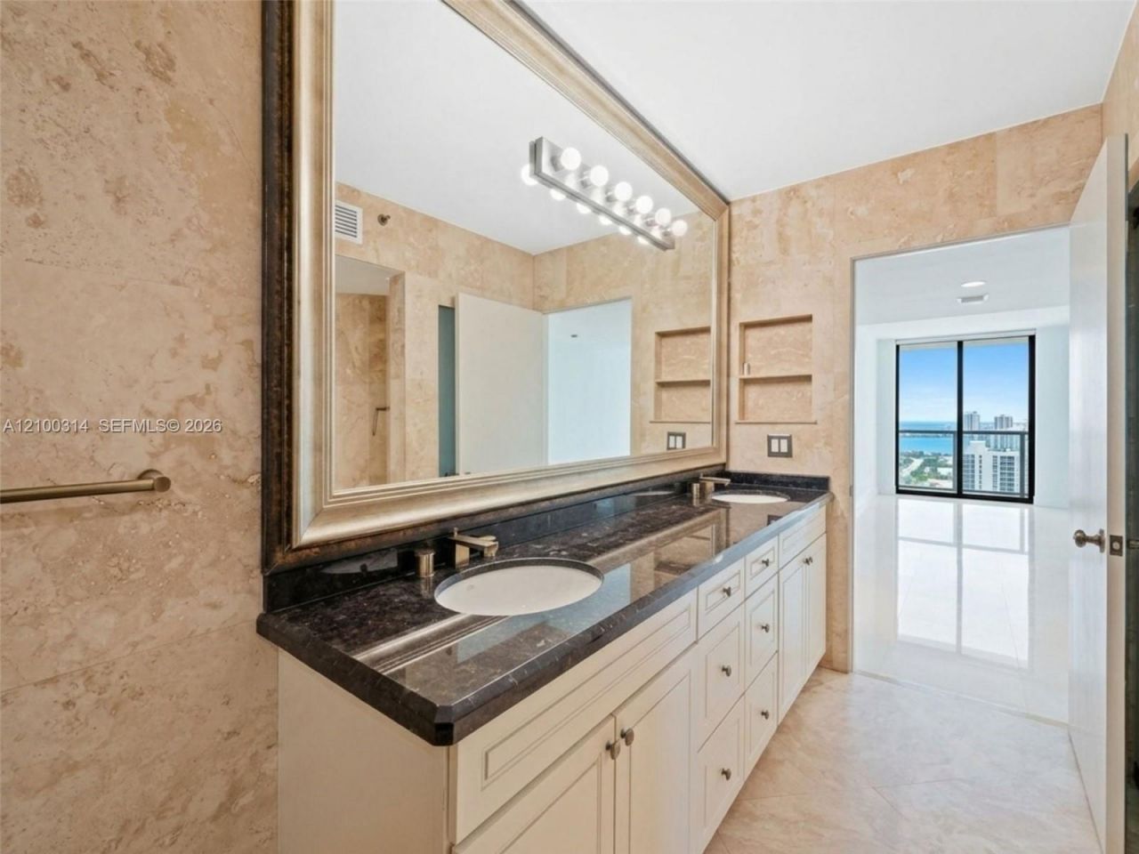 19195 NE 36 Ct Mystic Pointe Dr, Unit 1704, Aventura, FL 33180 Photo