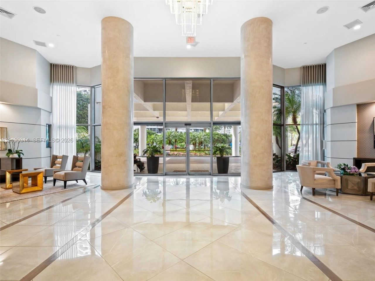 19195 NE 36 Ct Mystic Pointe Dr, Unit 1704, Aventura, FL 33180 Photo