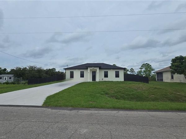 368 CHARWOOD AVE S, LEHIGH ACRES, FL 33974