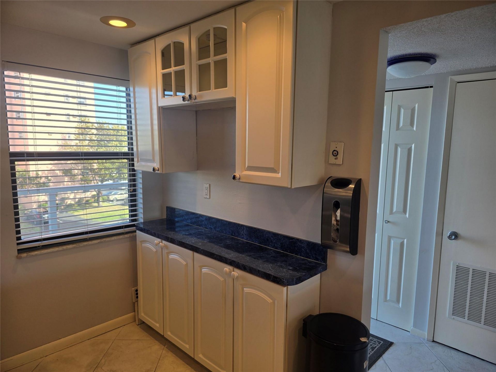 1401 N Riverside Drive, Unit 405, Pompano Beach, FL 33062 Photo