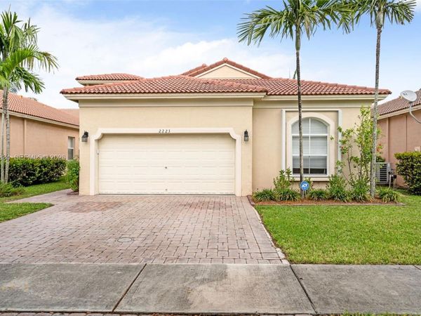 2223 Portofino Ave , Homestead, FL 33033