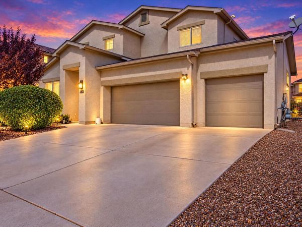 2825 Bayas Road SE, Rio Rancho, NM 87124