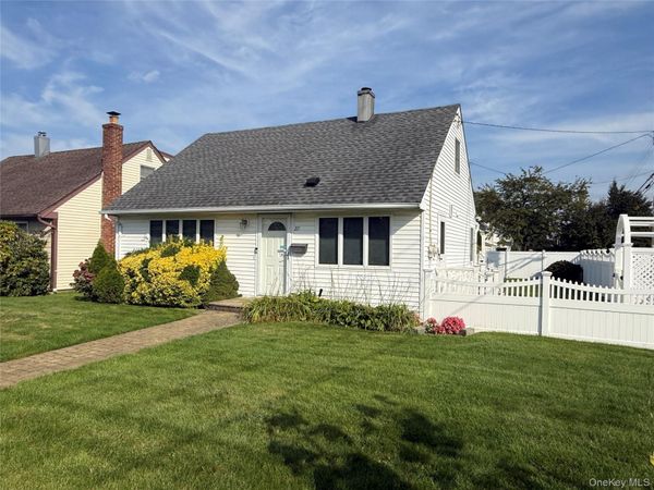 271 Forest Avenue , Massapequa, NY 11758