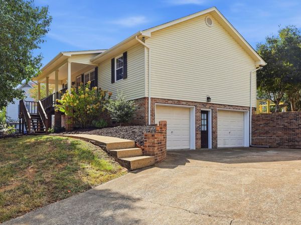 201 Vermont Dr NW, Cleveland, TN 37312