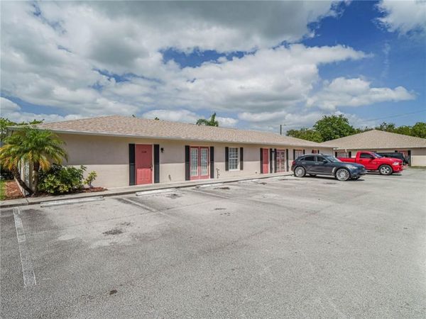 528 13th Place, Unit 528, Vero Beach, FL 32960
