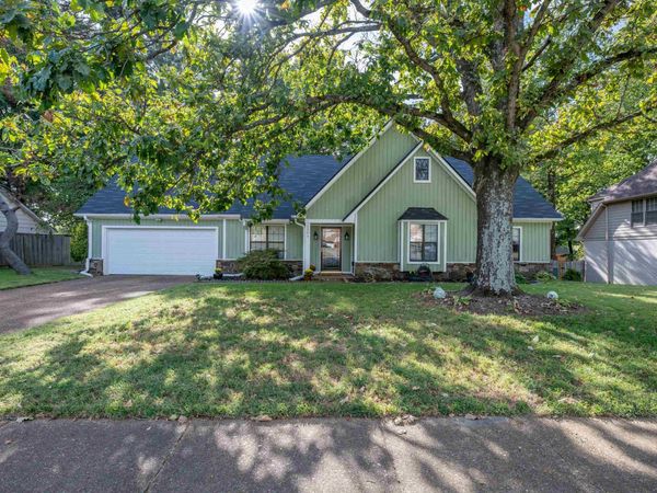 2095 KINGSROW PKY, Memphis, TN 38016