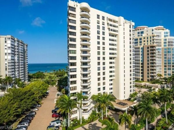 4451 Gulf Shore BLVD N, Unit 203, NAPLES, FL 34103