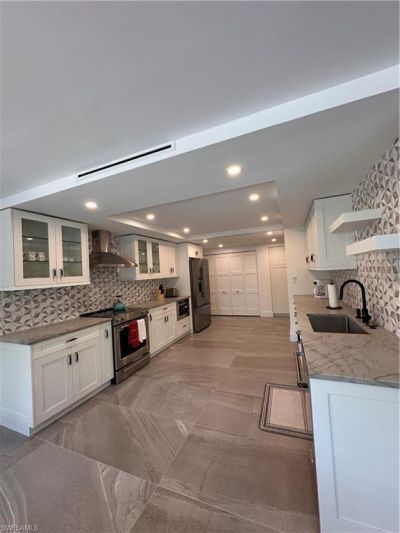 4451 Gulf Shore Blvd N, Unit 203, Naples, FL 34103 Photo