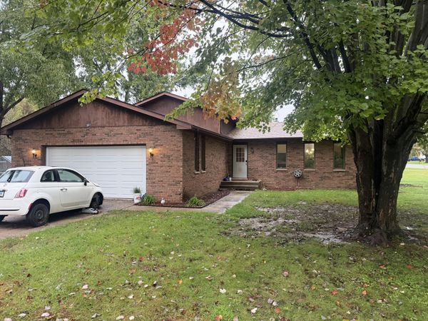 601 Long Bridge Drive , Chesterton, IN 46304