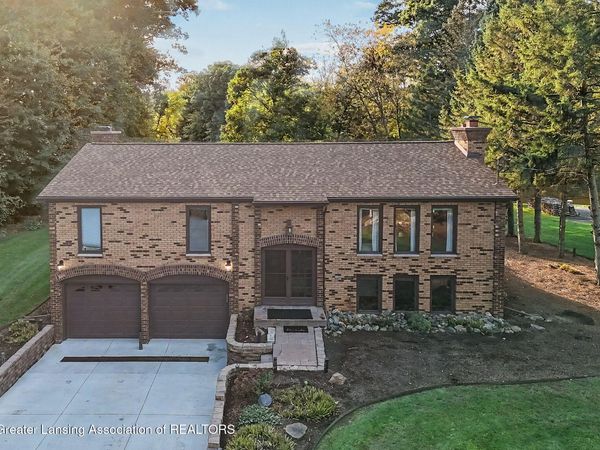 3874 Roland Drive, Eaton Rapids, MI 48827