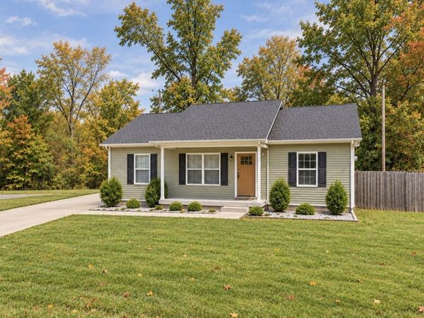 101 Brookside Dr , Dickson, TN 37055