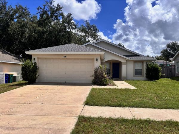 3613 MEADOW GREEN DRIVE , TAVARES, FL 32778