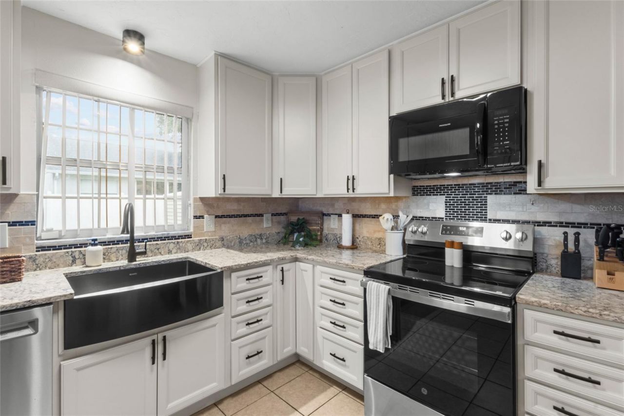 5318 17th Street W, Bradenton, FL 34207 Photo
