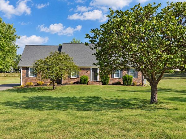 115 Herman Harrison Dr, Hendersonville, TN 37075