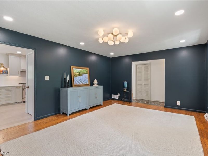 7566 Wake Robin Drive, Hudson, OH 44236 Photo 5