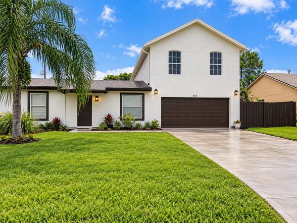 707 SE KARRIGAN Terrace, Port St. Lucie, FL 34983