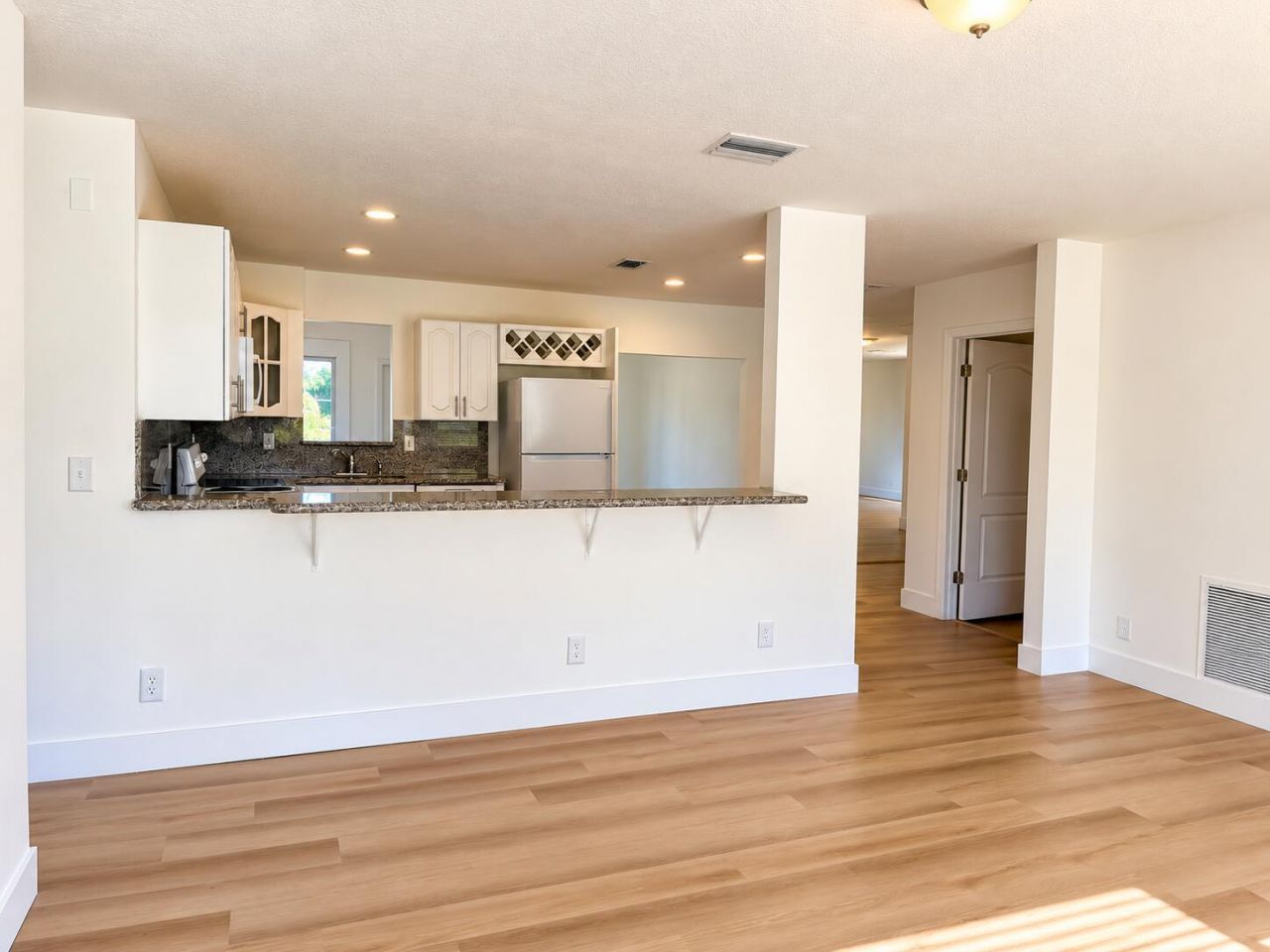 707 SE Karrigan Terrace, Port Saint Lucie, FL 34983 Photo