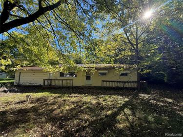 1143 Baldwin Road, Lapeer Township, Mi 48446