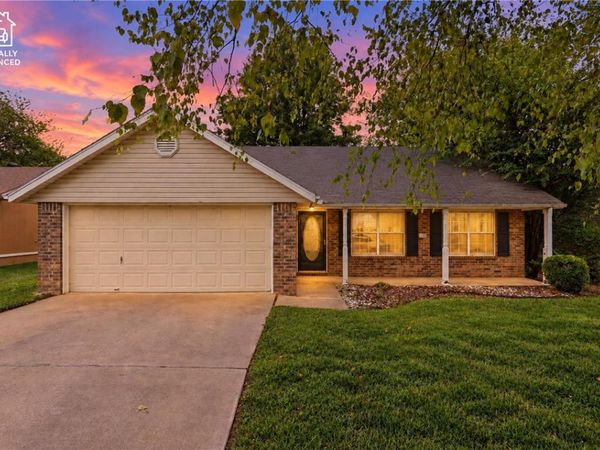 3168 W Shale Street, Fayetteville, AR 72704