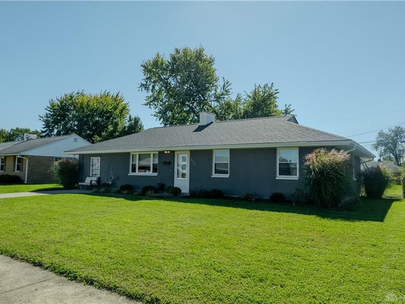 632 Greenhurst Drive, Vandalia, OH 45377 Photo 3