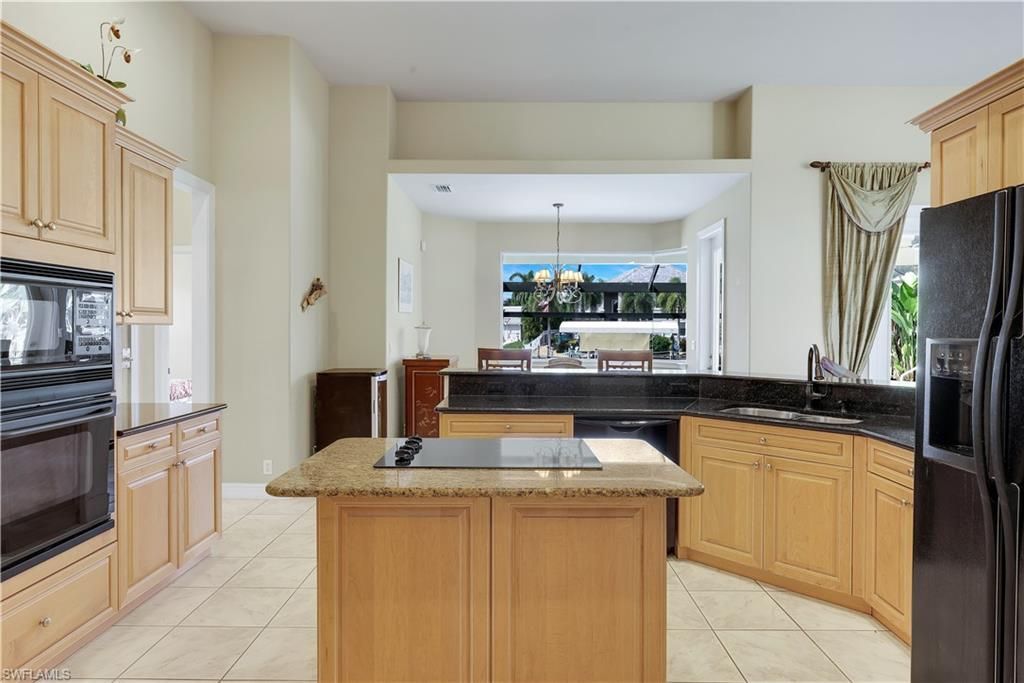 2215 SW 45th Ter, Cape Coral, FL 33914 Photo