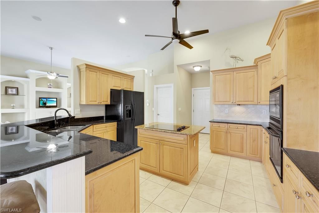 2215 SW 45th Ter, Cape Coral, FL 33914 Photo