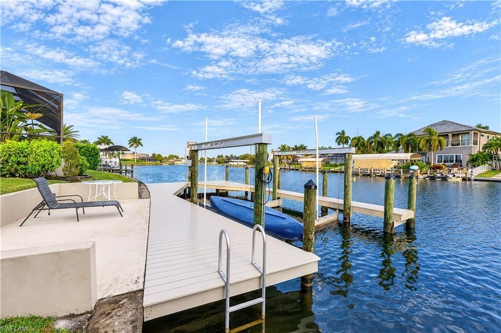 2215 SW 45th Ter, Cape Coral, FL 33914 Photo