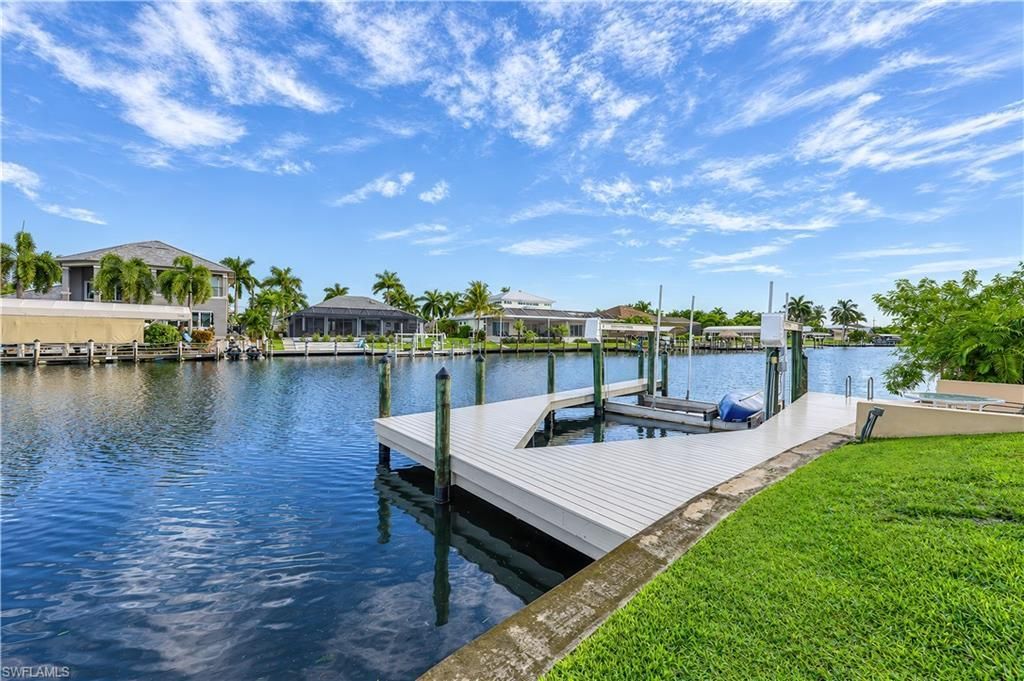 2215 SW 45th Ter, Cape Coral, FL 33914 Photo
