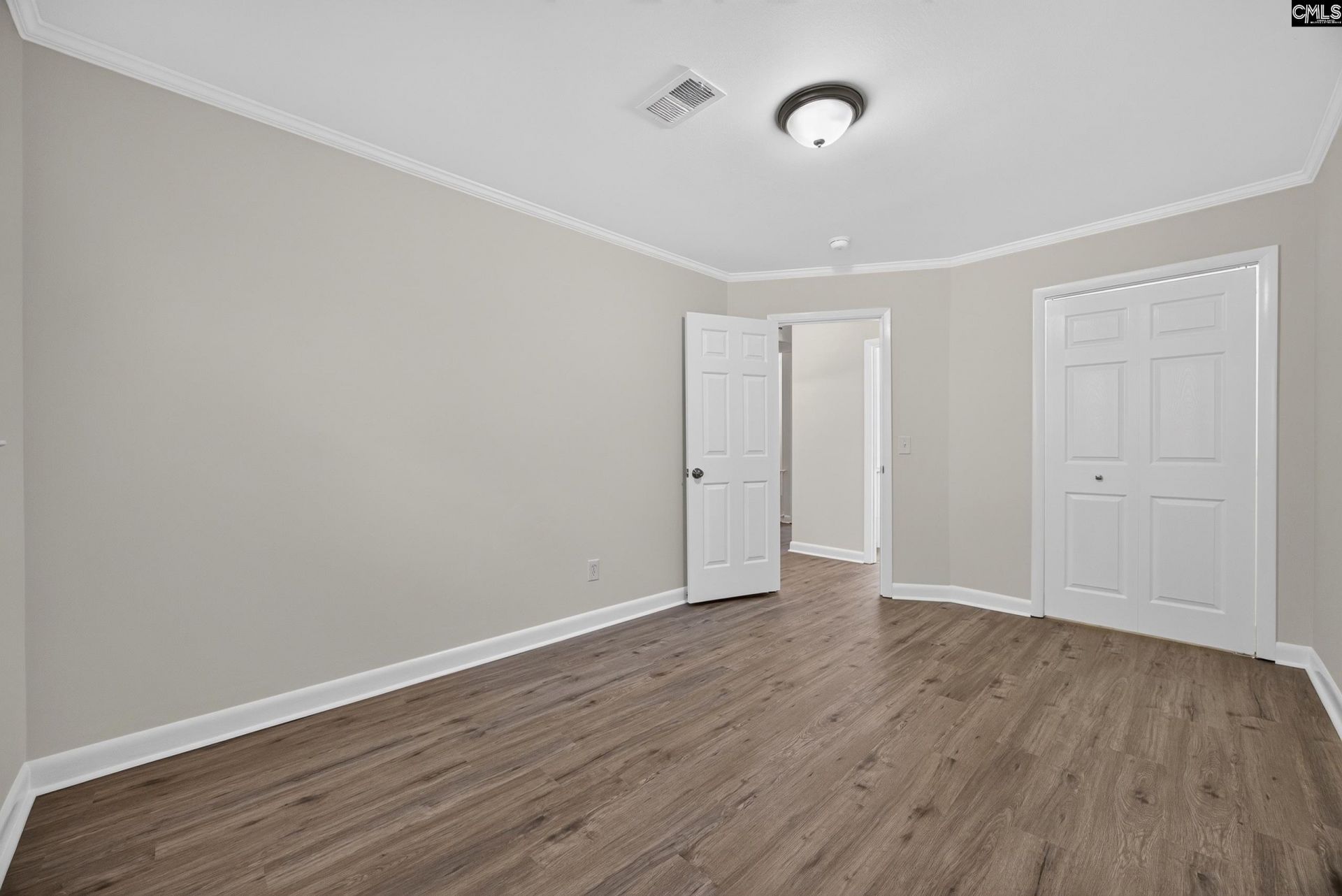 183 Jefferson Place Photo 16