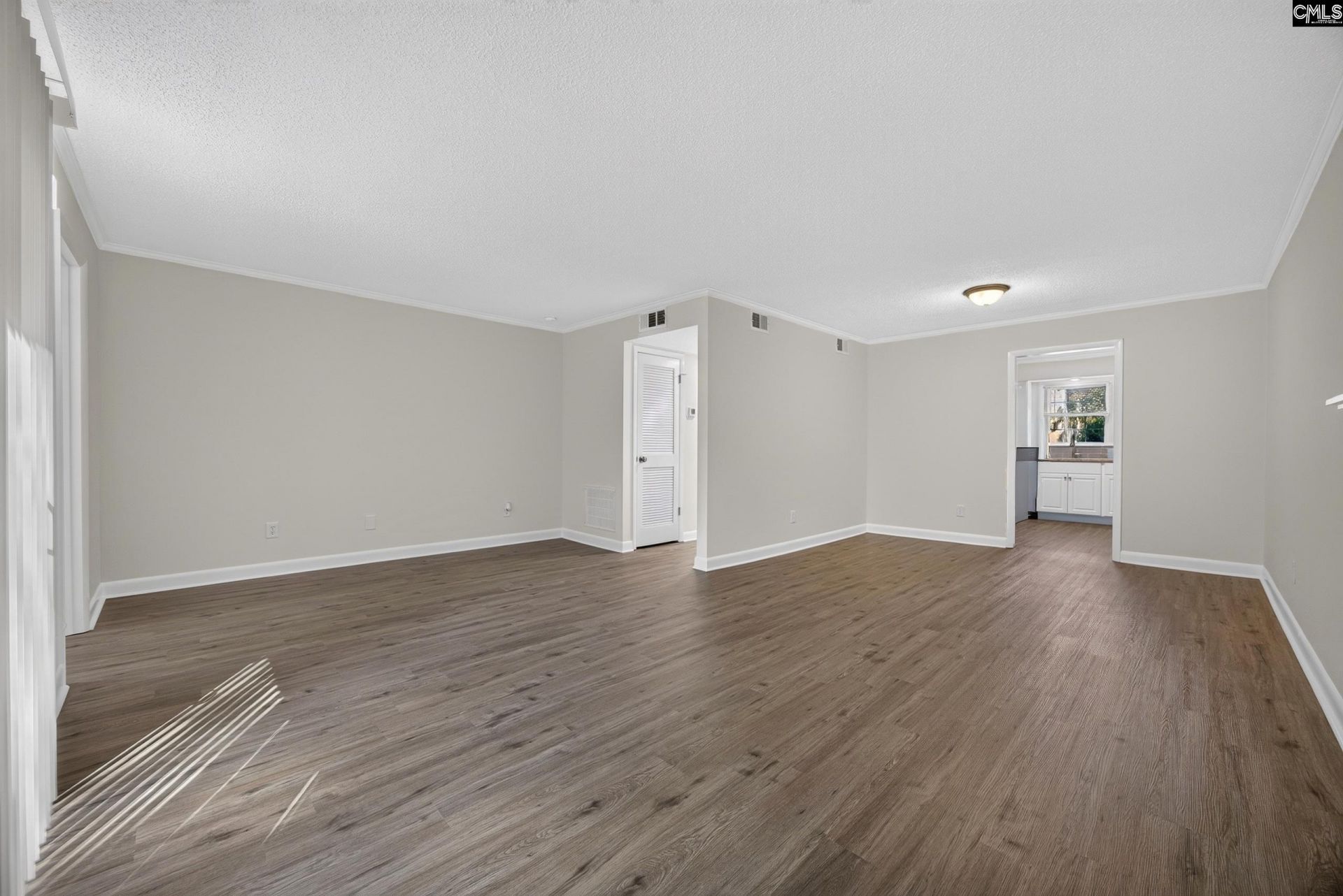 183 Jefferson Place Photo 6